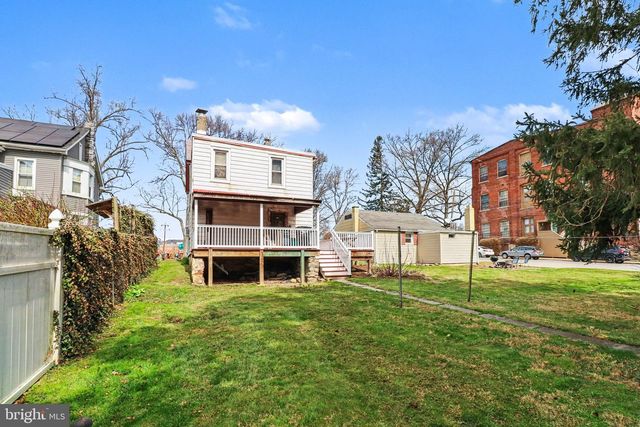 345 E WALNUT ST, Marietta, PA 17547