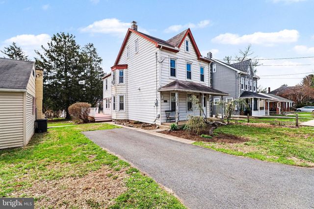 345 E WALNUT ST, Marietta, PA 17547