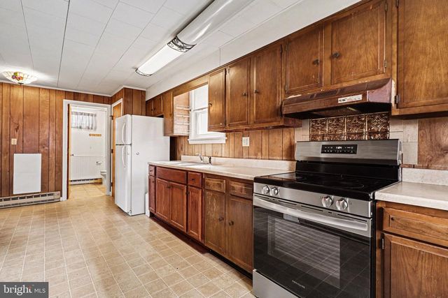 345 E WALNUT ST, Marietta, PA 17547