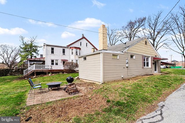 345 E WALNUT ST, Marietta, PA 17547