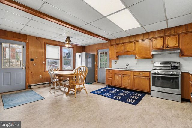 345 E WALNUT ST, Marietta, PA 17547