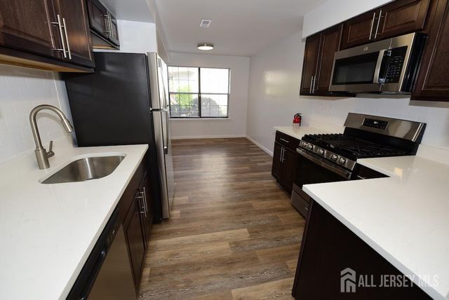 302 Hidden Village Drive, Perth Amboy, NJ 08861