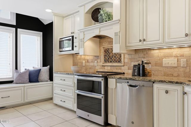 743 Crabtree Crossing Parkway, Cary, NC 27513