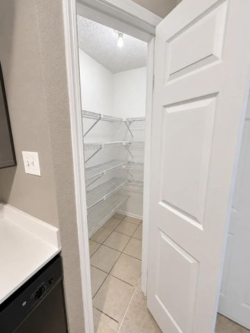 7975 Streamside Drive 2b, Houston, TX 77088