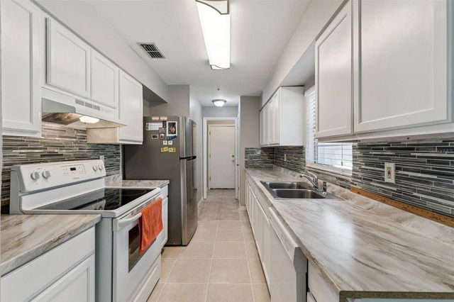 2072 BURMA ROAD, New Smyrna Beach, FL 32168