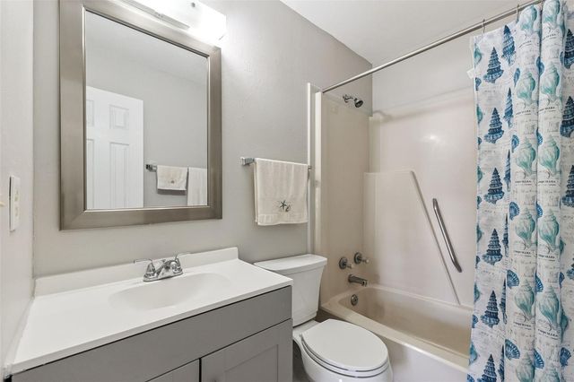 2072 BURMA ROAD, New Smyrna Beach, FL 32168