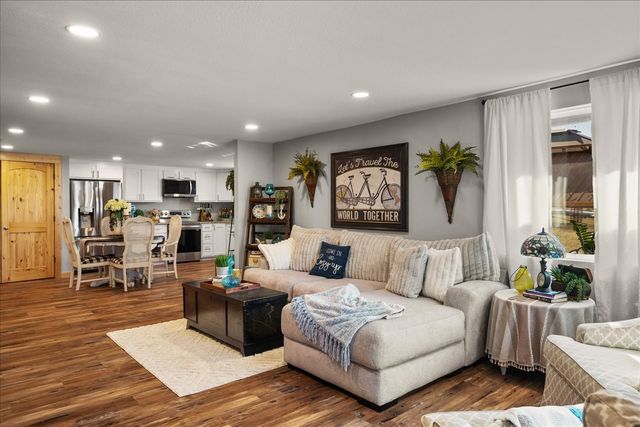 681 Briggs Boulevard, East Tawakoni, TX 75472