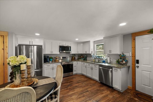 681 Briggs Boulevard, East Tawakoni, TX 75472
