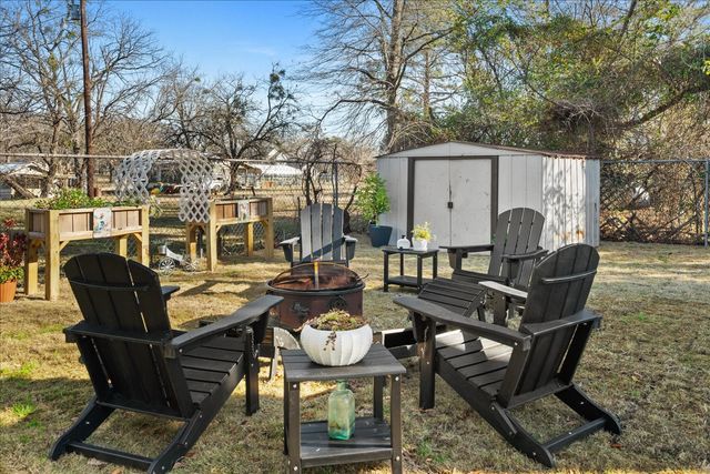 681 Briggs Boulevard, East Tawakoni, TX 75472