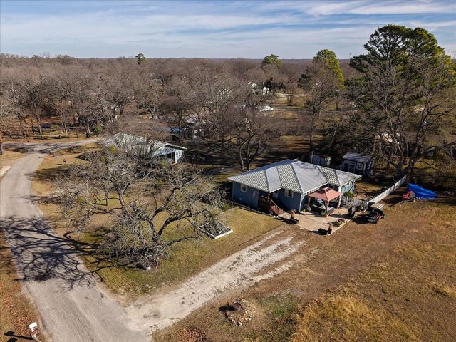 681 Briggs Boulevard, East Tawakoni, TX 75472