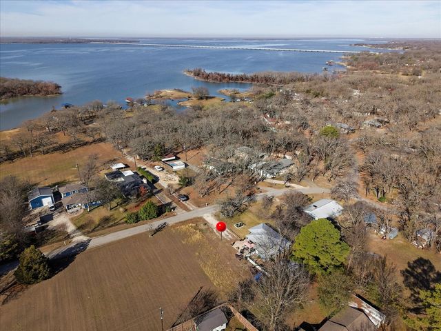 681 Briggs Boulevard, East Tawakoni, TX 75472
