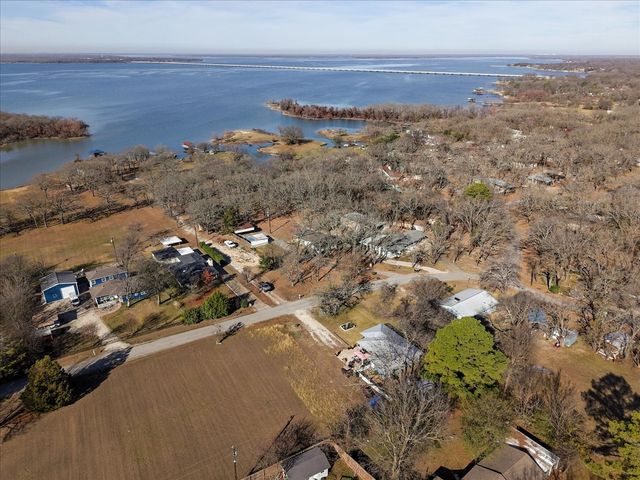 681 Briggs Boulevard, East Tawakoni, TX 75472