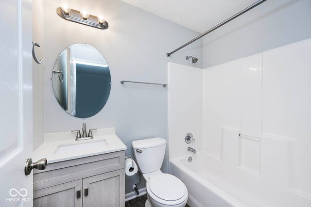 6730 Smithfield Boulevard, Indianapolis, IN 46237