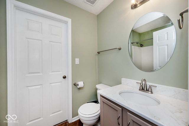 6730 Smithfield Boulevard, Indianapolis, IN 46237