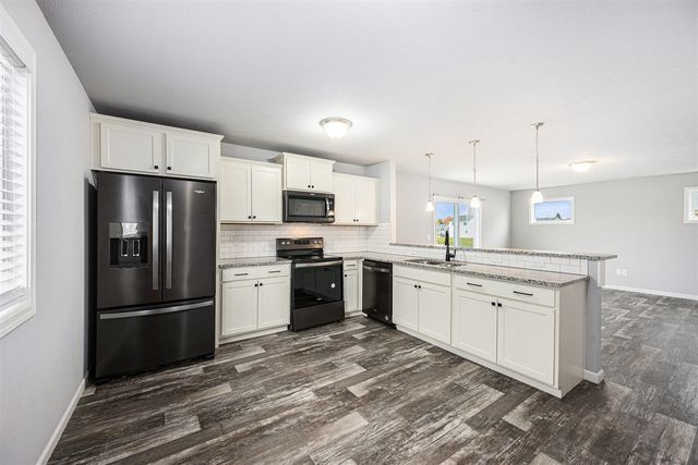 1708 Harper Grove Lane, Vicksburg, MI 49097