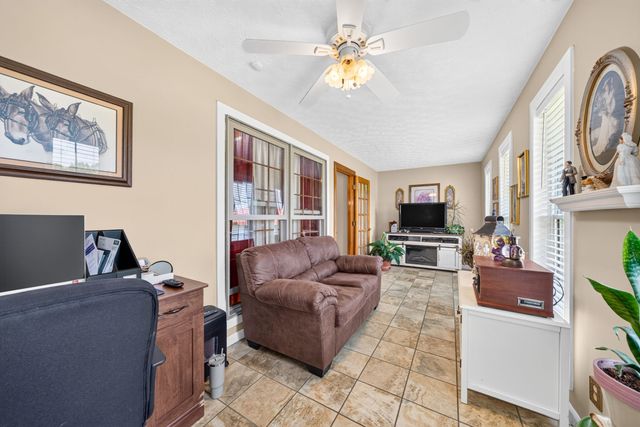 516 Gamaliel Rd, Red Boiling Springs, TN 37150
