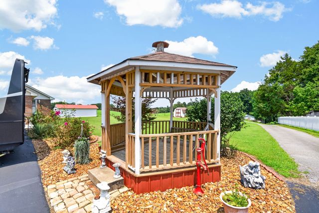 516 Gamaliel Rd, Red Boiling Springs, TN 37150