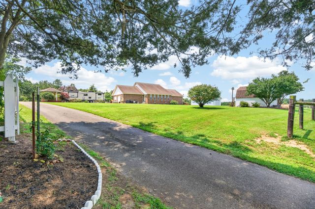 516 Gamaliel Rd, Red Boiling Springs, TN 37150