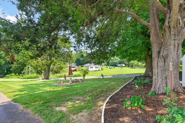 516 Gamaliel Rd, Red Boiling Springs, TN 37150