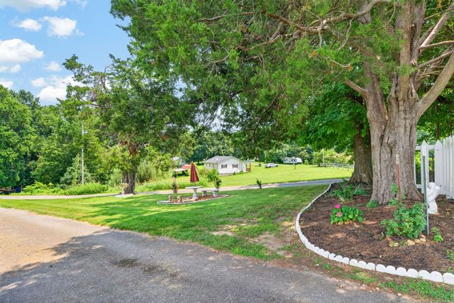 516 Gamaliel Rd, Red Boiling Springs, TN 37150