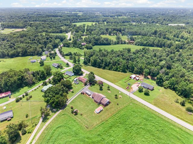 516 Gamaliel Rd, Red Boiling Springs, TN 37150