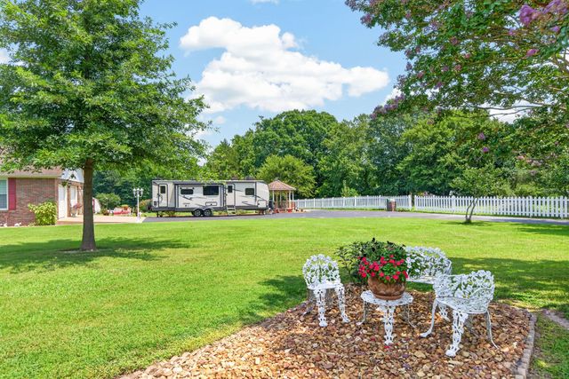 516 Gamaliel Rd, Red Boiling Springs, TN 37150