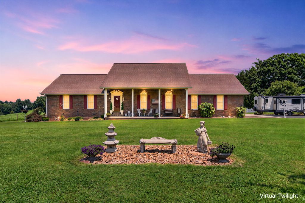 516 Gamaliel Rd, Red Boiling Springs, TN 37150