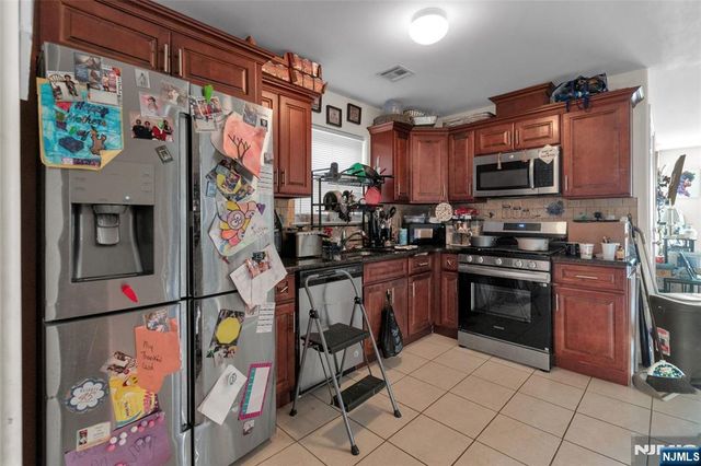 327 Park Street, Elizabeth, NJ 07206