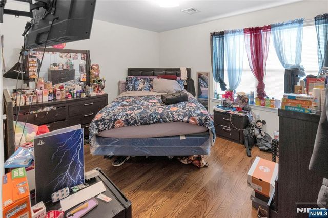 327 Park Street, Elizabeth, NJ 07206