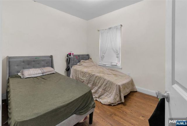 327 Park Street, Elizabeth, NJ 07206