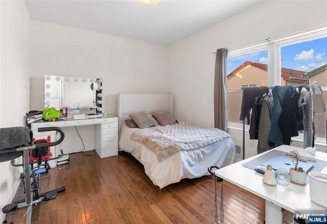 327 Park Street, Elizabeth, NJ 07206