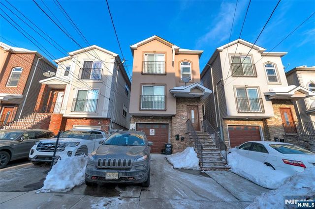 327 Park Street, Elizabeth, NJ 07206