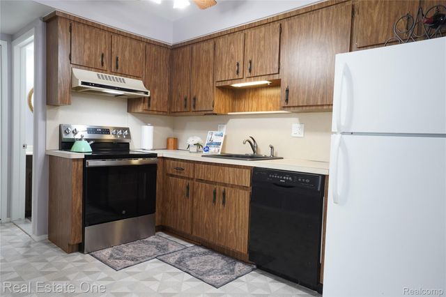 29612 City Center Drive 1, Warren, MI 48093