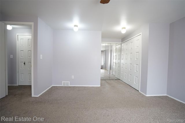 29612 City Center Drive 1, Warren, MI 48093