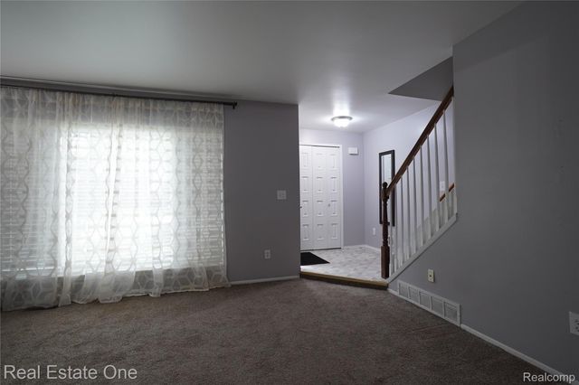 29612 City Center Drive 1, Warren, MI 48093