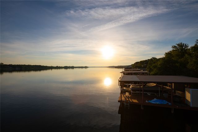 2702 River Ridge Court, Granbury, TX 76048