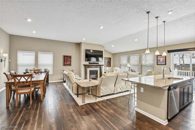 3542 Sandlewood Drive, Brunswick, OH 44212