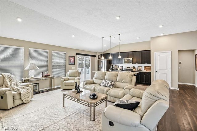 3542 Sandlewood Drive, Brunswick, OH 44212