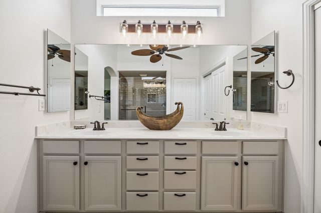 11712 Lynnbrook Drive, Denton, TX 76207
