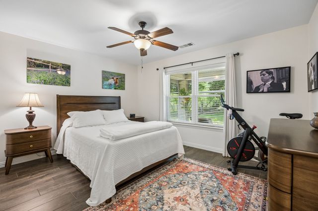 11712 Lynnbrook Drive, Denton, TX 76207