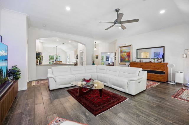 11712 Lynnbrook Drive, Denton, TX 76207