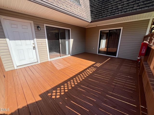 340 Summerwalk Circle, Chapel Hill, NC 27517