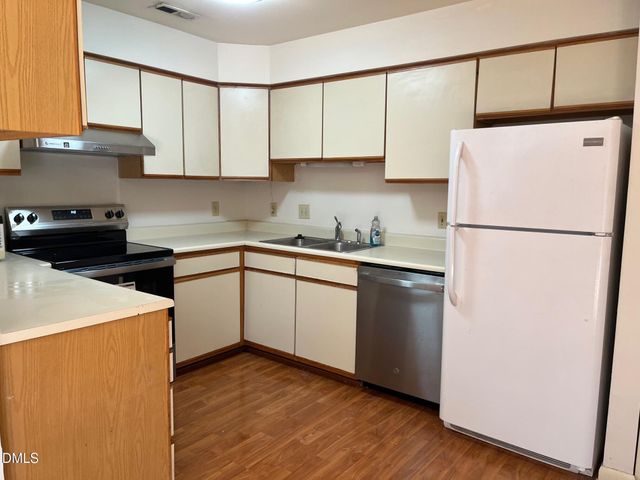 340 Summerwalk Circle, Chapel Hill, NC 27517