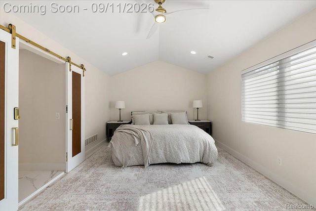 523 Renshaw Street, Rochester, MI 48307