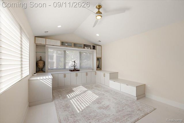 523 Renshaw Street, Rochester, MI 48307