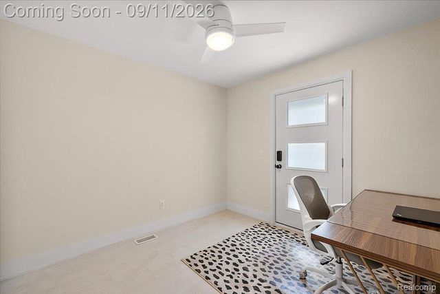 523 Renshaw Street, Rochester, MI 48307