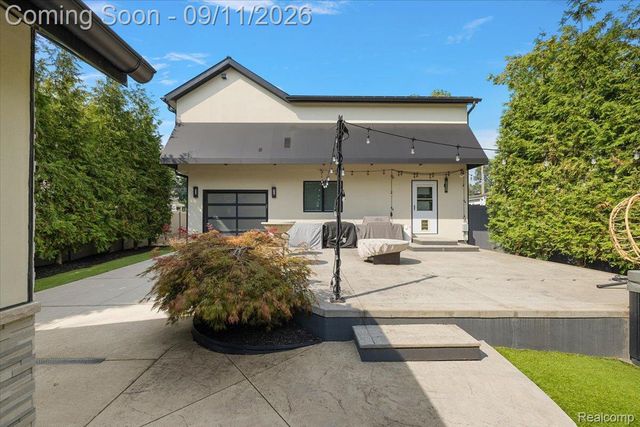 523 Renshaw Street, Rochester, MI 48307