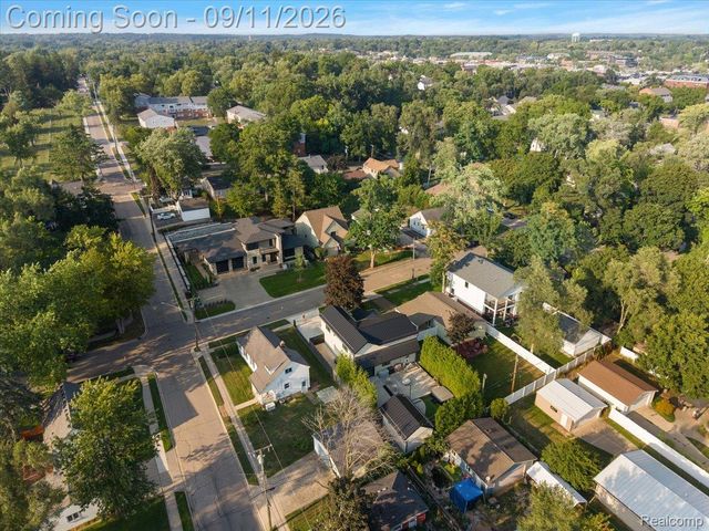 523 Renshaw Street, Rochester, MI 48307
