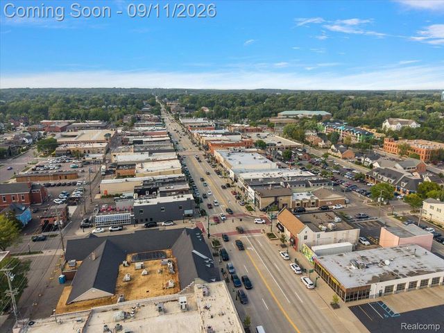523 Renshaw Street, Rochester, MI 48307