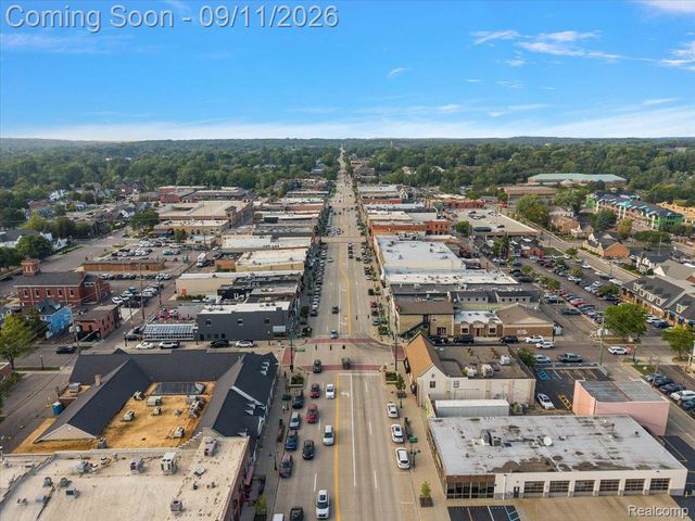 523 Renshaw Street, Rochester, MI 48307